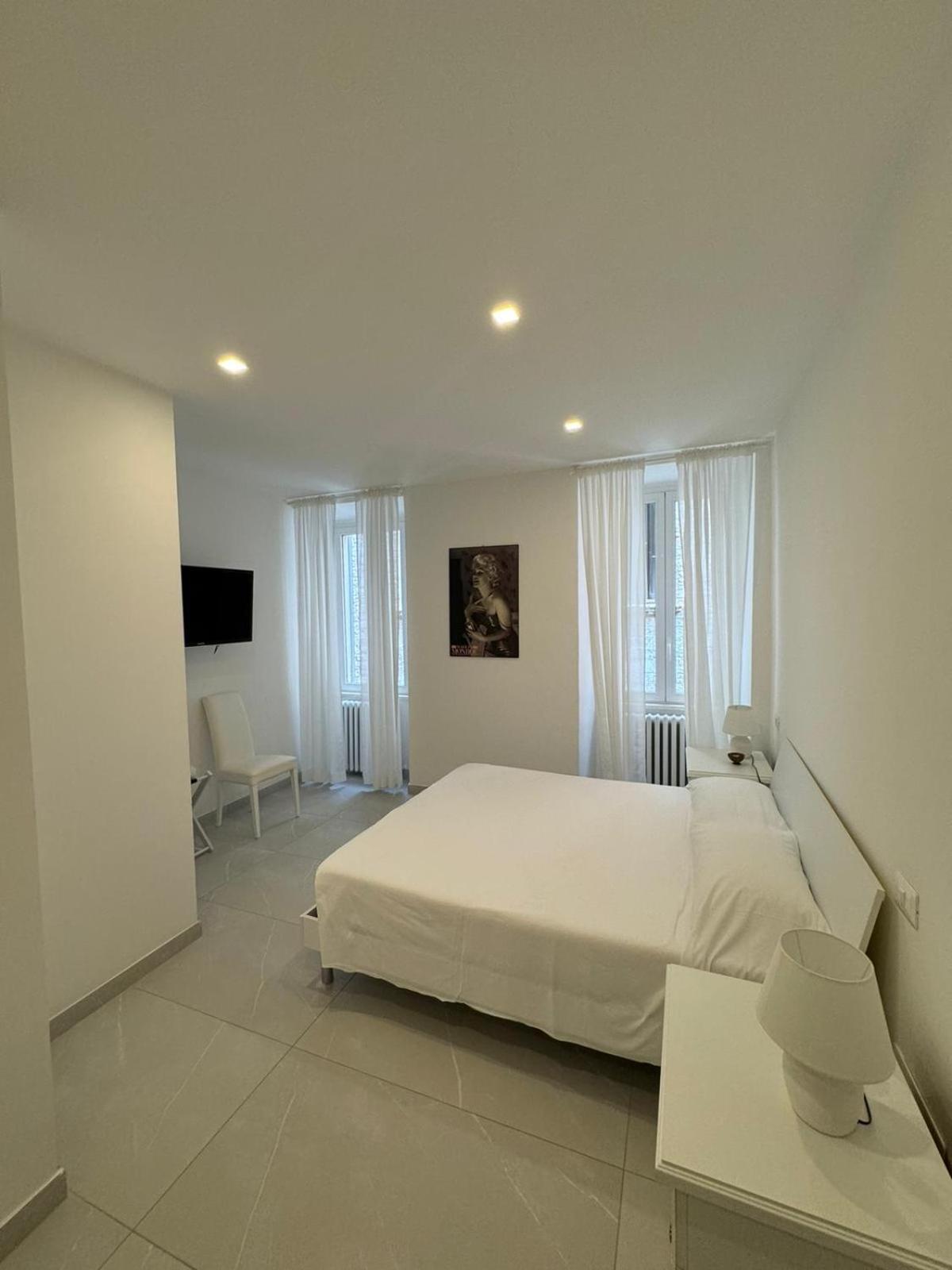 Re House Suite & Deluxe Apartament อัสโกลีปิเชโน ภายนอก รูปภาพ